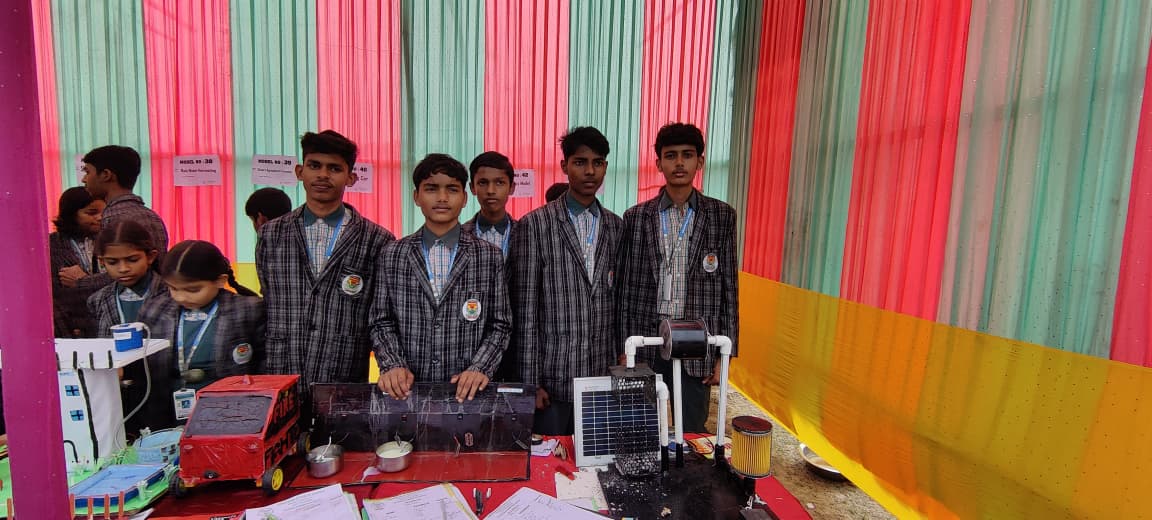 Science fair presentation by students